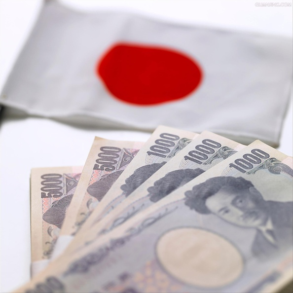 日本政府养老投资基金公布创纪录的季度收益，达24.1万亿日元