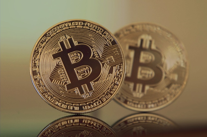 MSTR披露抛售3588枚比特币，盘中股价一度下挫5%